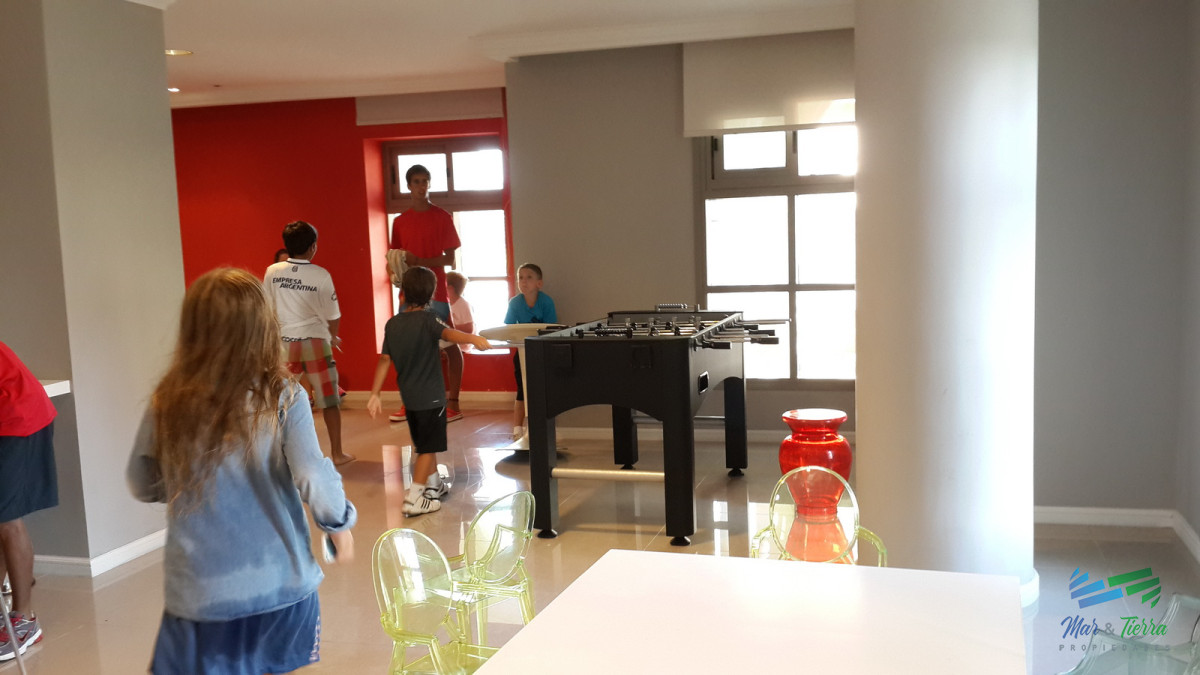 Apartamento ID.2344 - En venta apartamento Imperiale de 3 dormitorios, primera linea frente al mar, Punta del Este