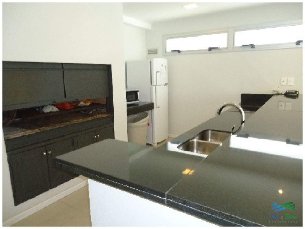 Apartamento ID.4330 - Vendo apartamento 2 dormitorios con servicios en parada 2 Brava, Punta del Este