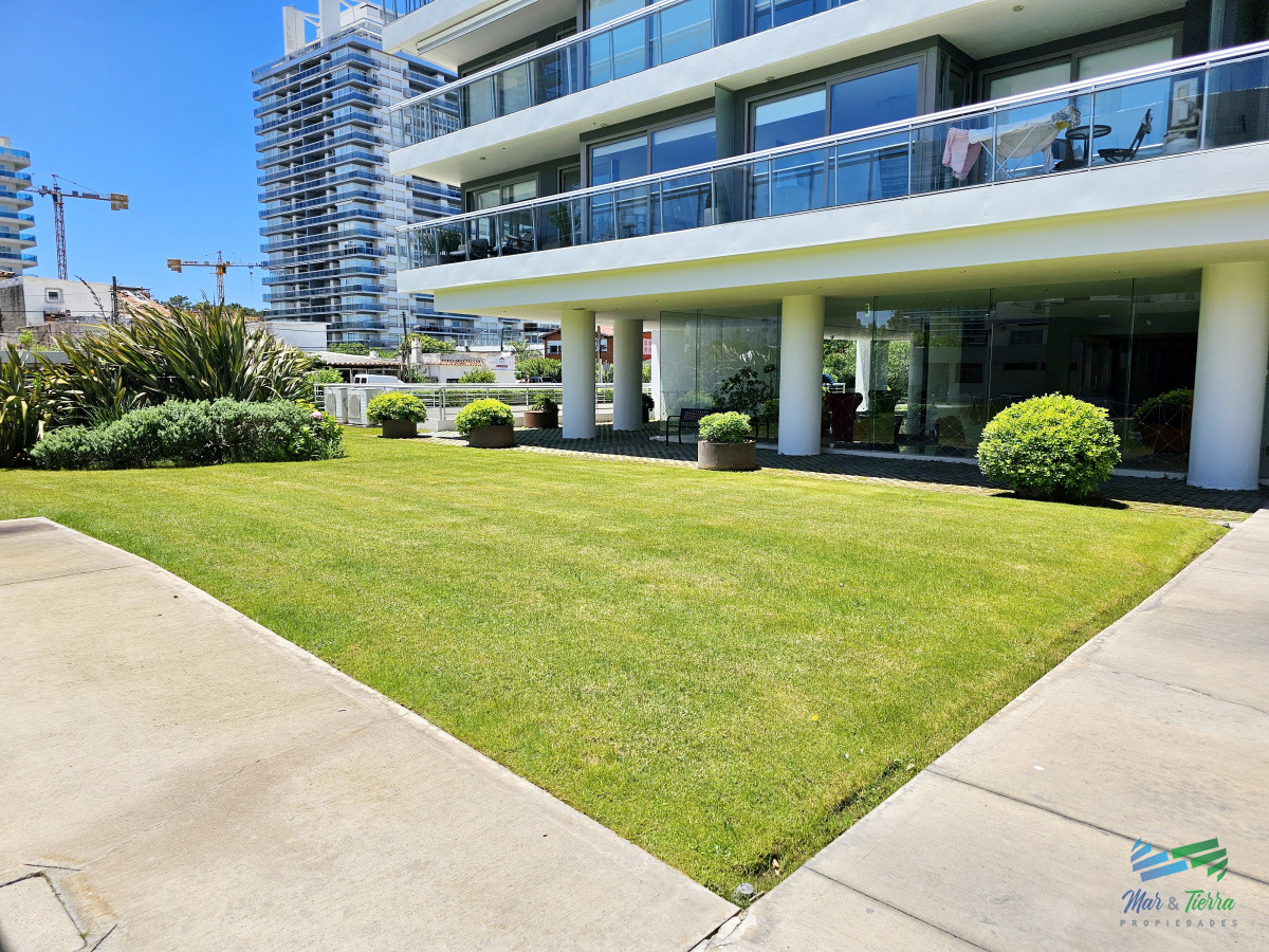 Apartamento ID.4952 - Venta de apartamento 2 dormitorios en Onix Punta del este playa Brava 