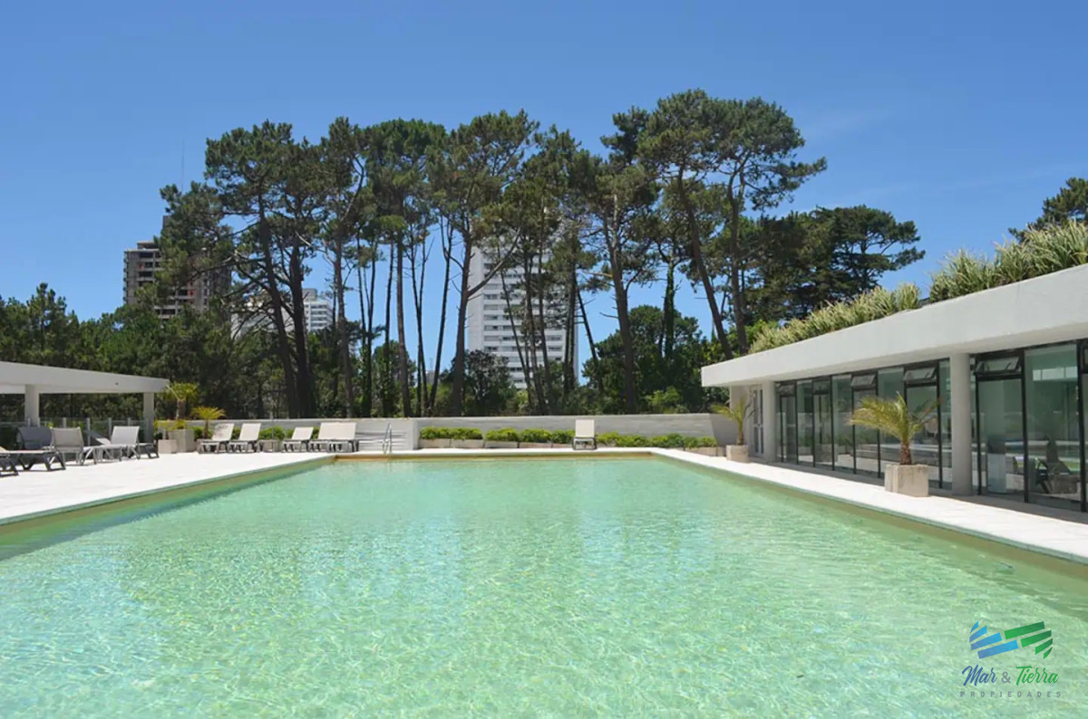 Apartamento ID.5665 - Venta de apartamento un dormitorio sobre Roosevelt con servicios