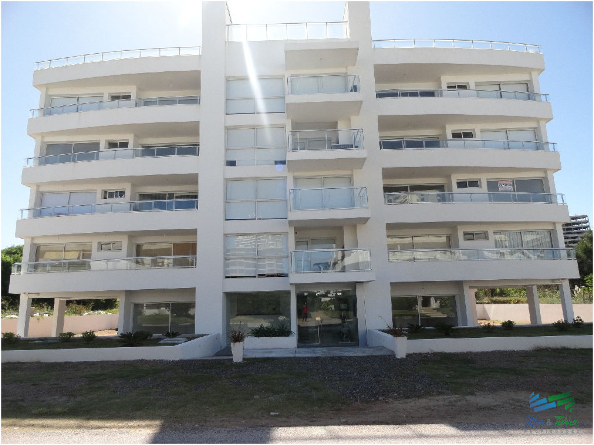 Apartamento ID.2336 - Aidy Grill, apto de 2 dorm en edificio con servicios