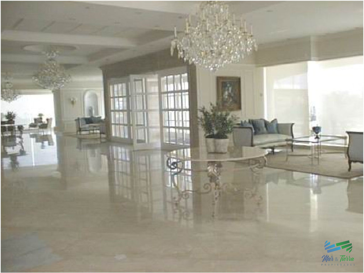 Apartamento ID.27 - En alquiler y venta.. primera línea playa mansa!!!