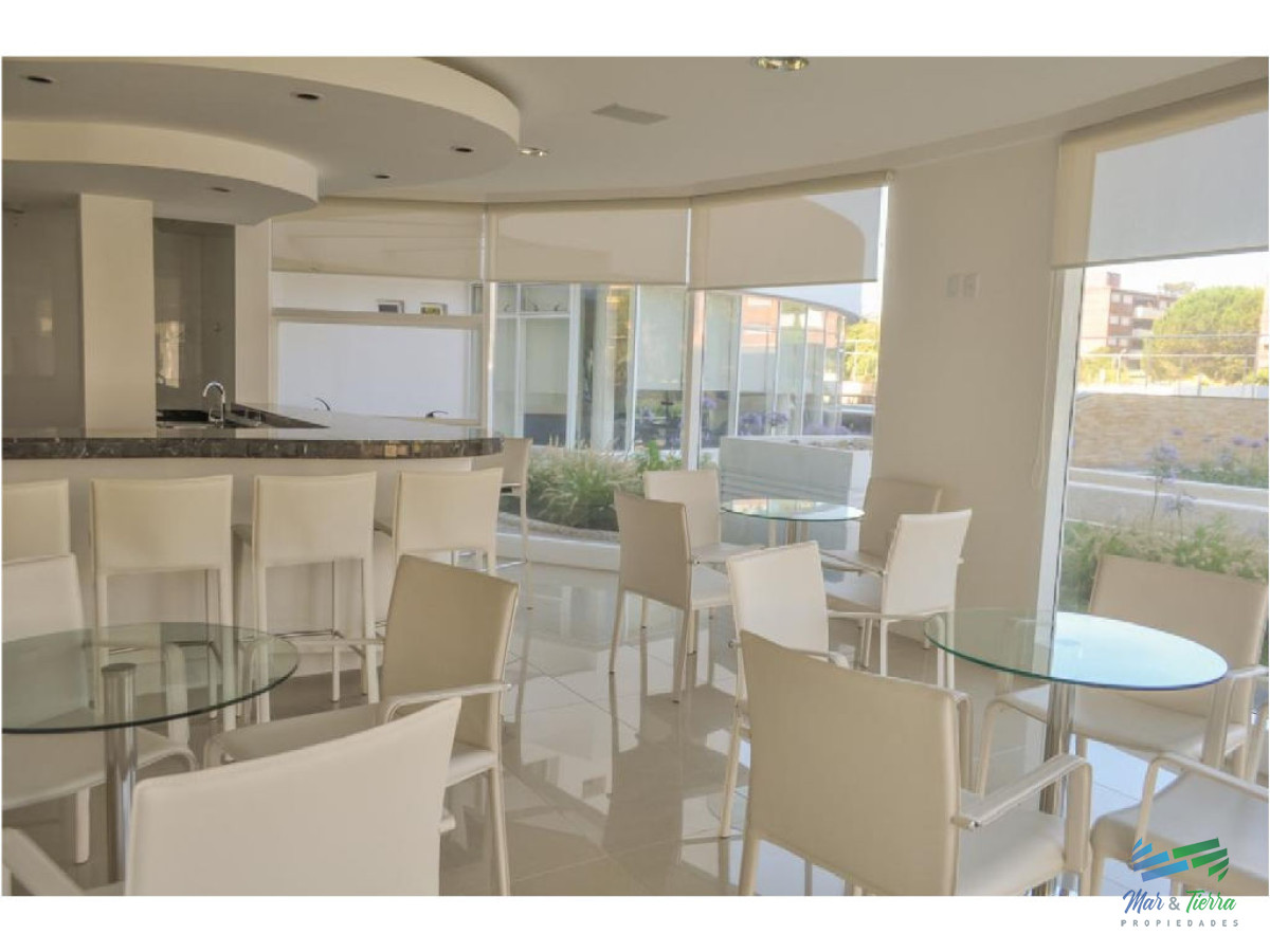 Apartamento ID.1056 - Oportunidad! dos dormitorios, Mansa, Punta del Este