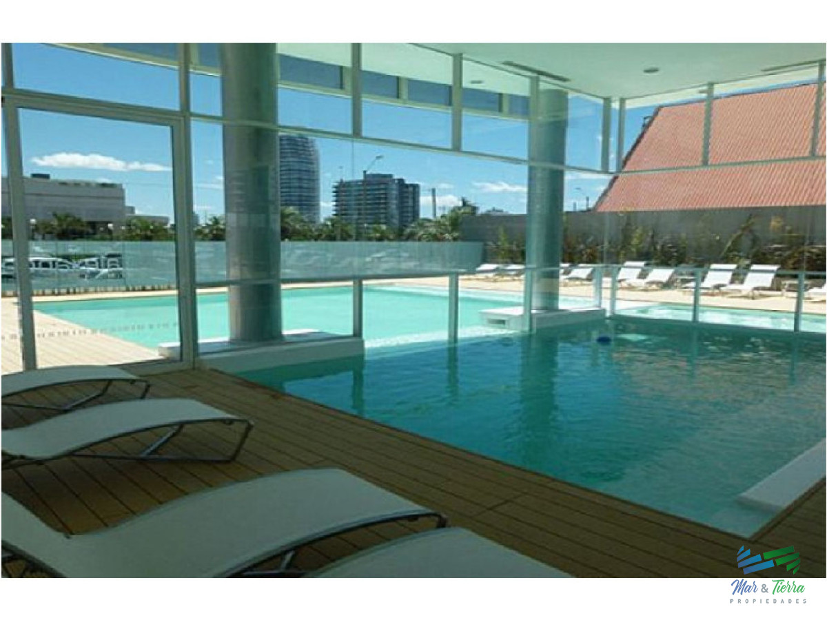 Apartamento ID.5648 - Venta apartamento 3 dormitorios playa Mansa Punta del Este 