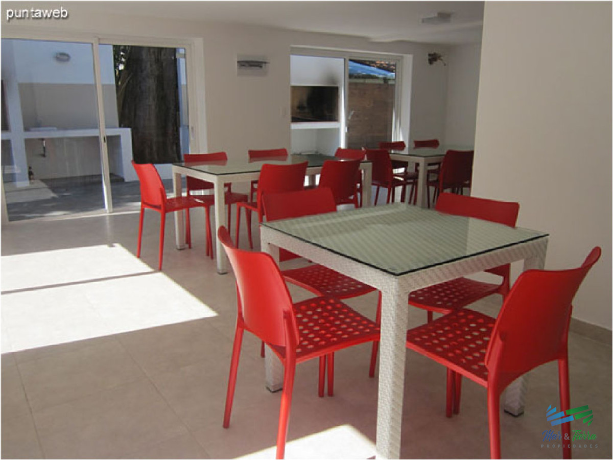 Apartamento ID.5555 - Muy Buen Apartamento En Zona San Rafael , Edificio Unique, ¡ También Alquiler De Temporeda¡¡¡¡