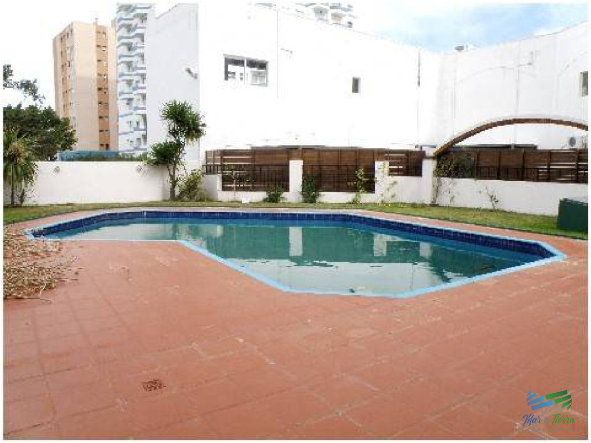 Apartamento ID.2327 - Amplio apartamento en venta, zona Aidy Grill, Punta del Este 