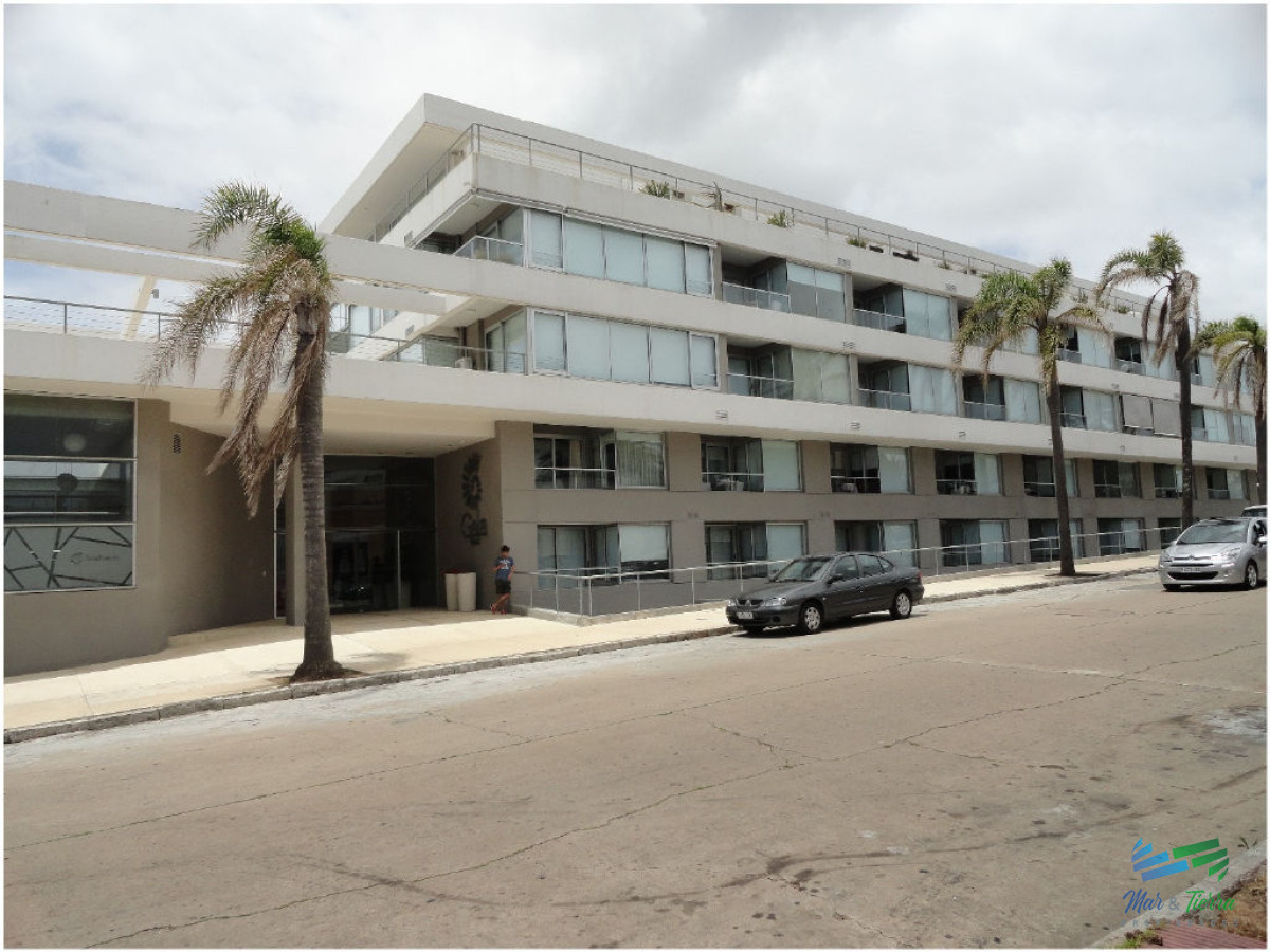 Apartamento ID.2254 - En alquiler y venta.. monoambiente amplio luminoso, a pasitos del Puerto!!!