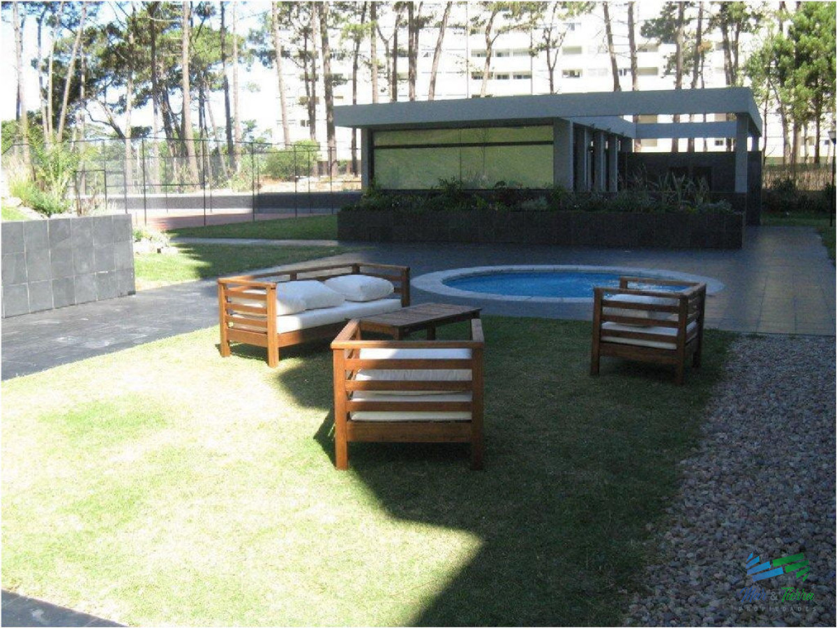Apartamento ID.2326 - En alquiler de temporada.. hermoso apto en torre con servicios.