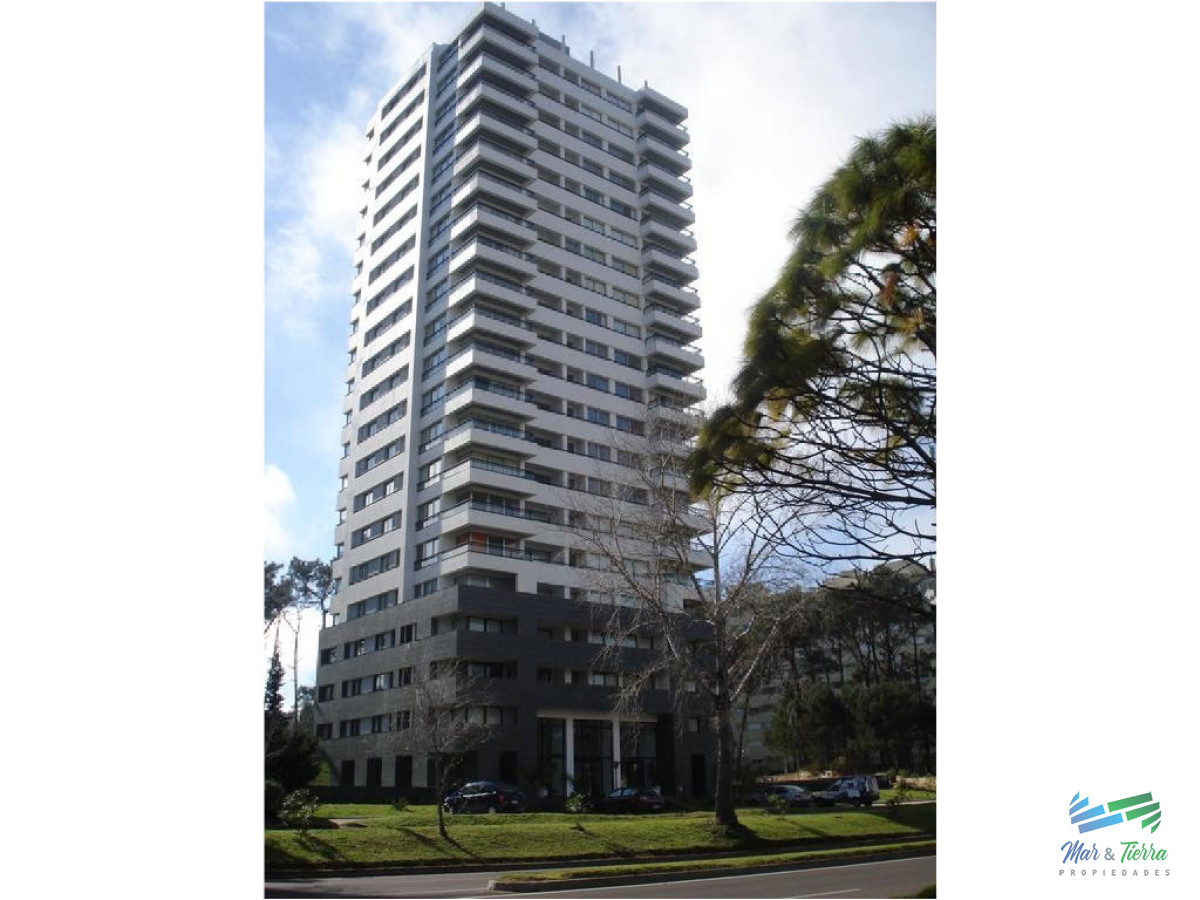Apartamento ID.2326 - En alquiler de temporada.. hermoso apto en torre con servicios.