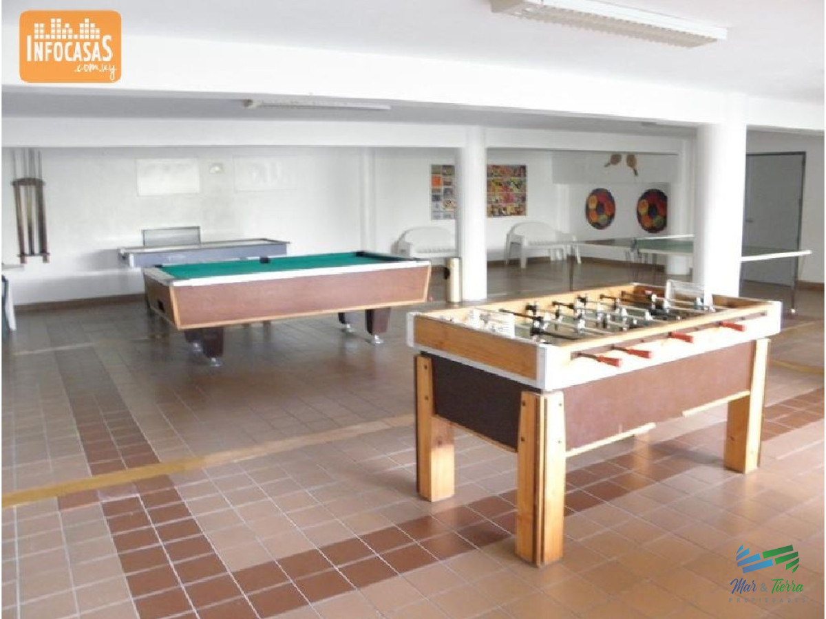 Apartamento ID.69 - Vendo apartamento 2 dormitorios totalmente reciclado, edificio con servicios en Peninsula, Punta del Este
