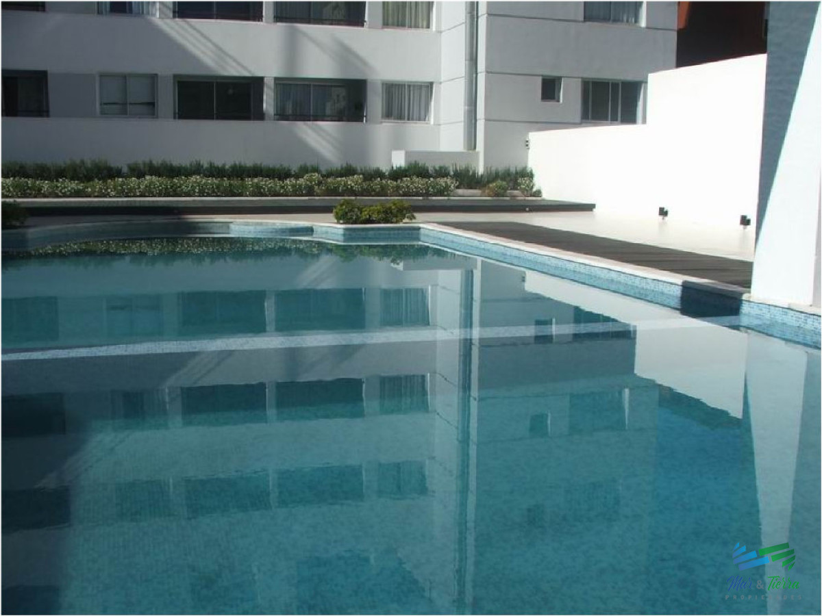 Apartamento ID.990 - Apartamento de 2 dormitorios en venta con vista al mar, Punta del Este