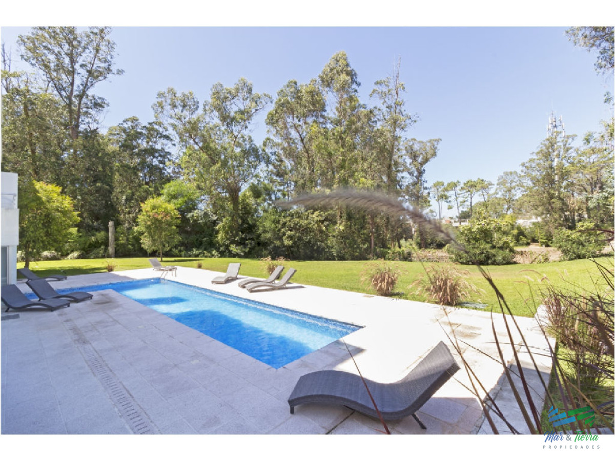 Apartamento ID.1520 - Apartamento en RincÃ³n del Indio, 3 dormitorios *