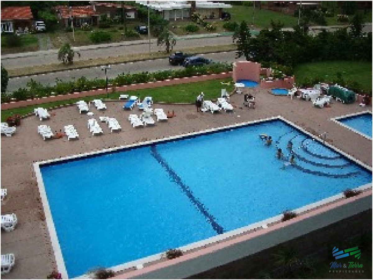 Apartamento ID.11 - Vendo 2 dormitorios en edificio con buenos servicios, parada 3, Punta del Este