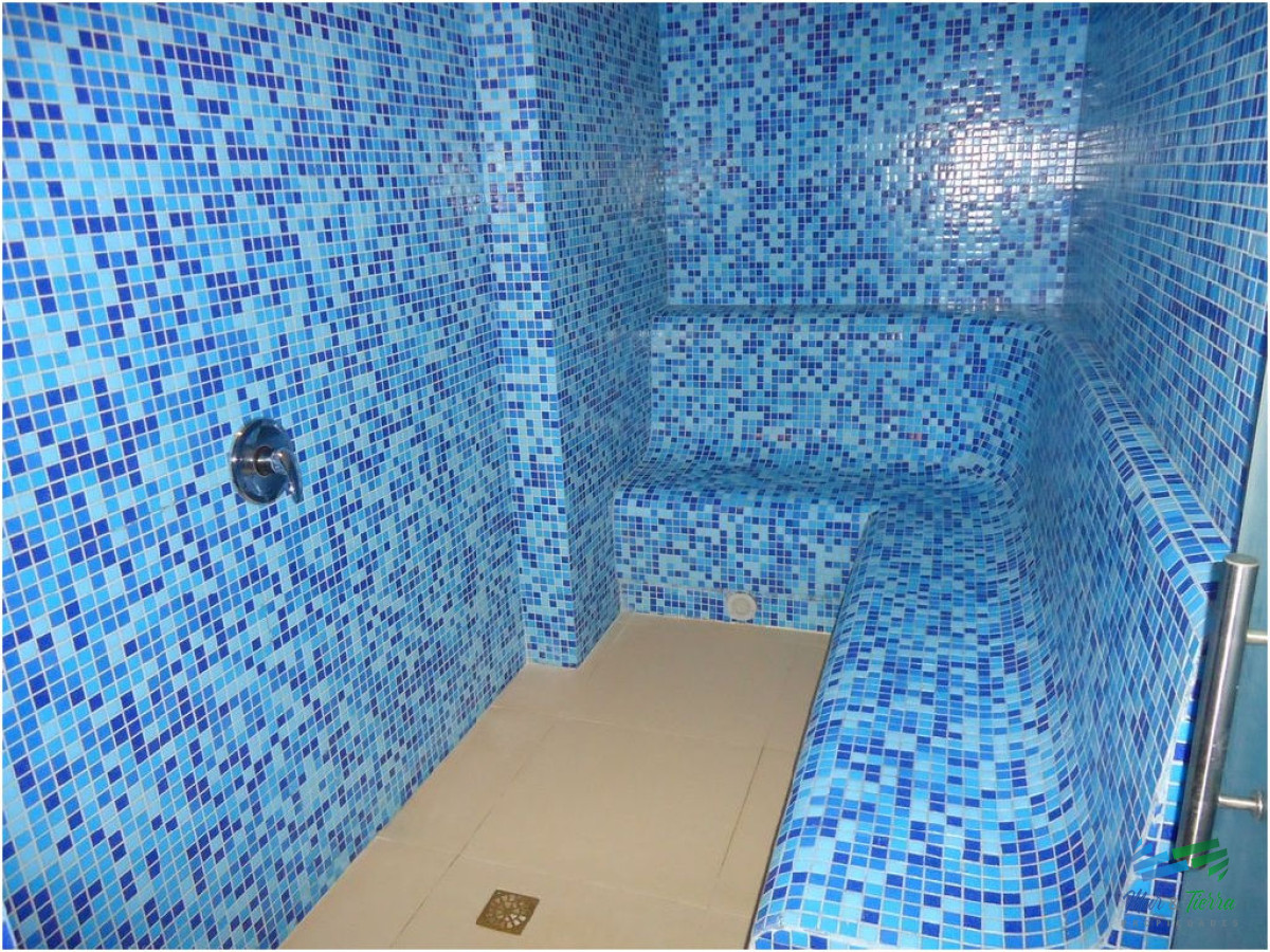 Apartamento ID.1482 - Espectacular planta, piso alto, primera línea frente al mar.