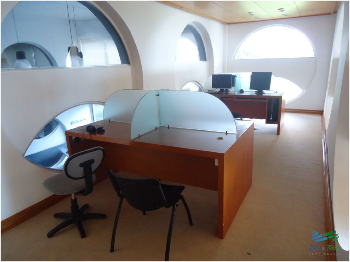 Apartamento ID.1482 - Espectacular planta, piso alto, primera línea frente al mar.