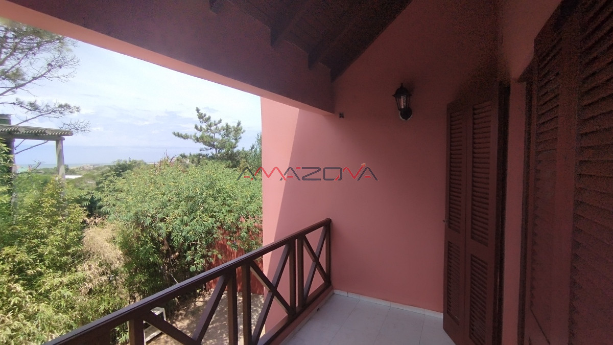 Casa ID.5774 - Casa de 2 dormitorios, 2 baños balneario Buenos Aires. 