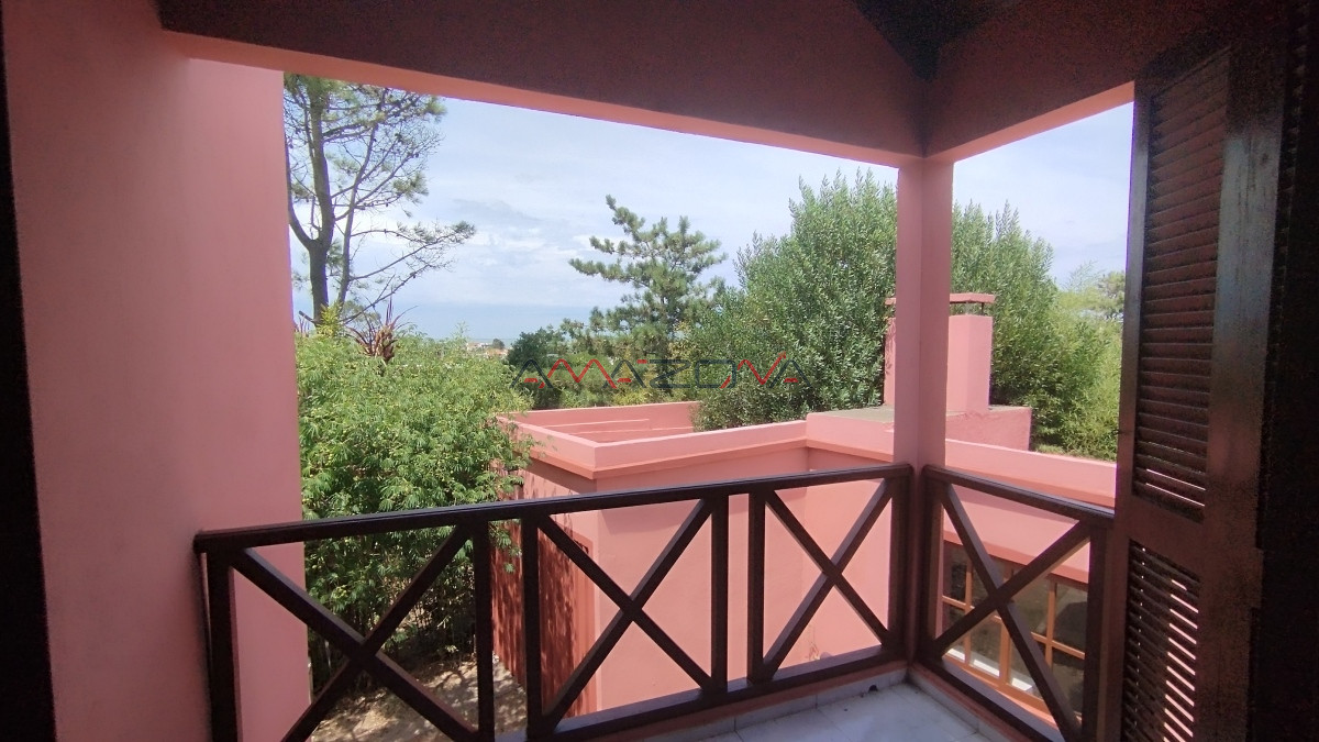 Casa ID.5774 - Casa de 2 dormitorios, 2 baños balneario Buenos Aires. 