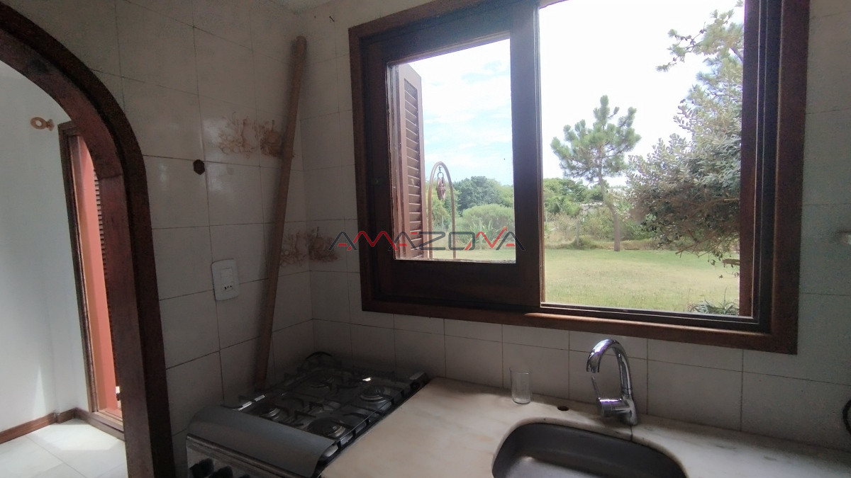 Casa ID.5774 - Casa de 2 dormitorios, 2 baños balneario Buenos Aires. 