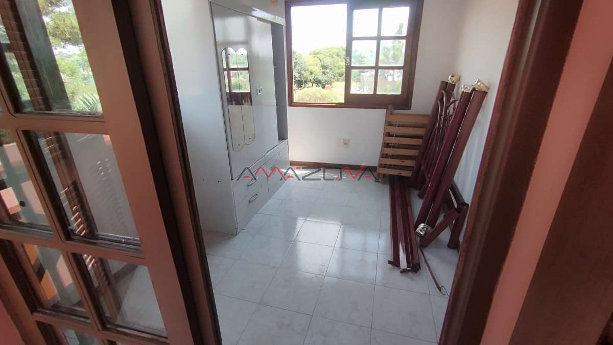 Casa ID.5774 - Casa de 2 dormitorios, 2 baños balneario Buenos Aires. 