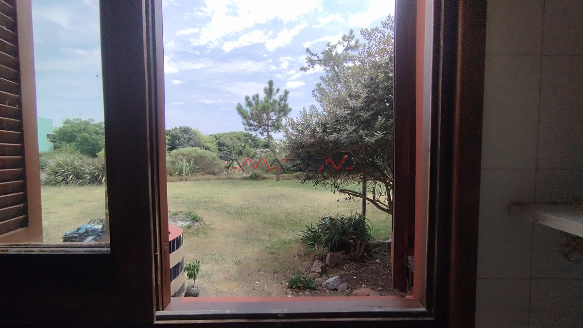 Casa ID.5774 - Casa de 2 dormitorios, 2 baños balneario Buenos Aires. 