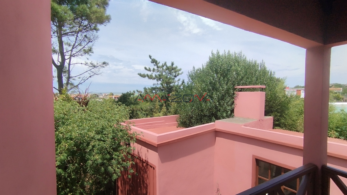 Casa ID.5774 - Casa de 2 dormitorios, 2 baños balneario Buenos Aires. 