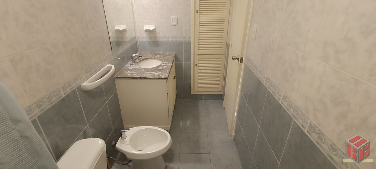 Apartamento ID.8912 - Apartamento en venta, zona peninsula - Punta del Este