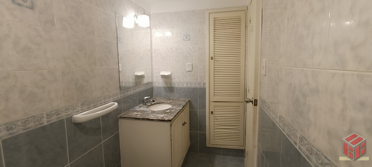 Apartamento ID.8912 - Apartamento en venta, zona peninsula - Punta del Este