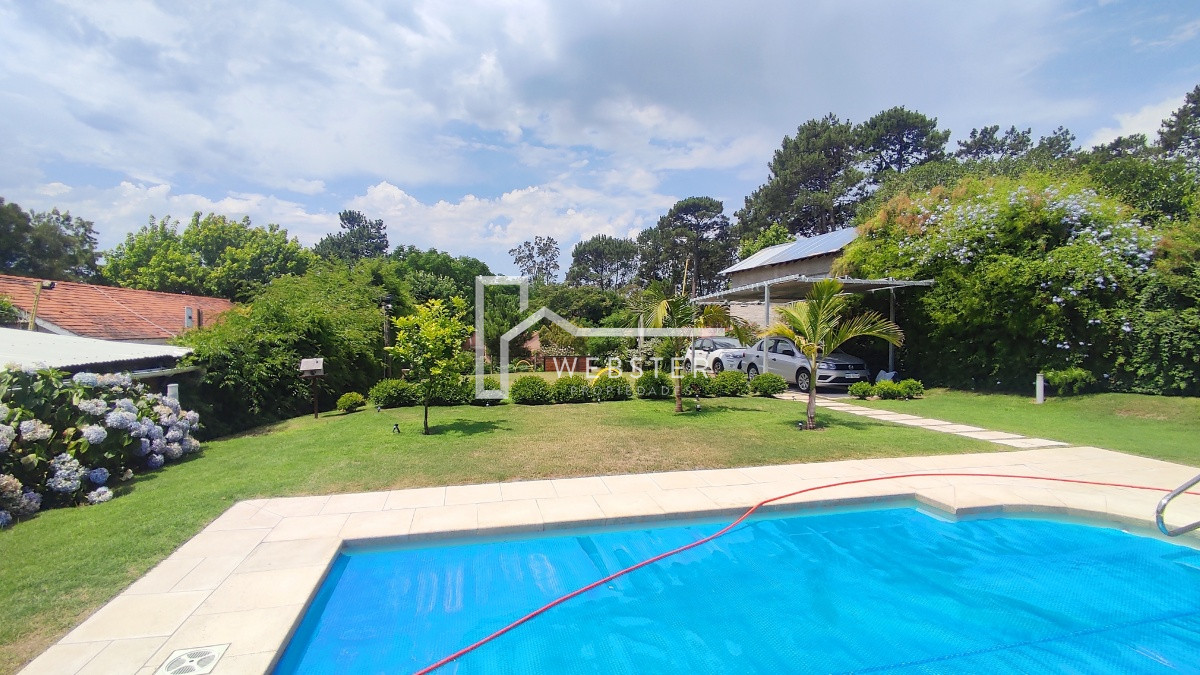 Casa ID.1958 - Casa en alquiler, 2 dormitorios, Punta del Este*