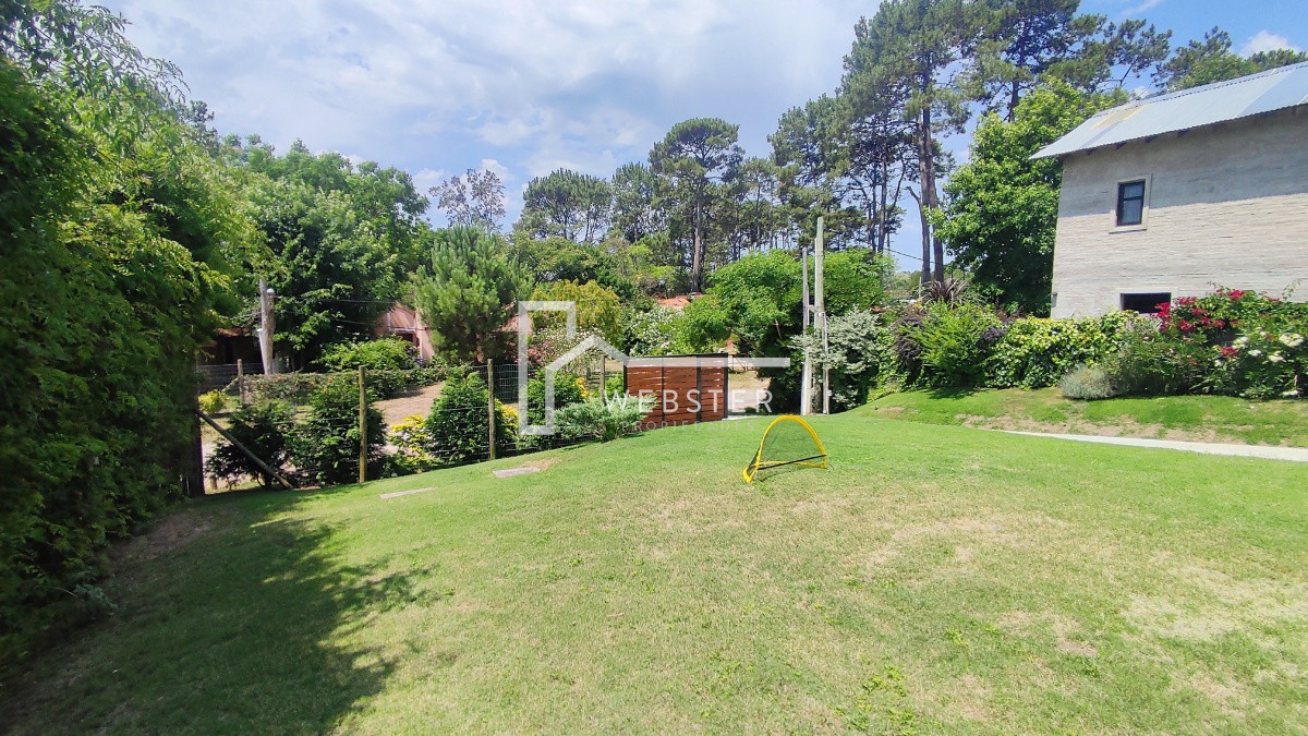 Casa ID.1958 - Casa en alquiler, 2 dormitorios, Punta del Este*