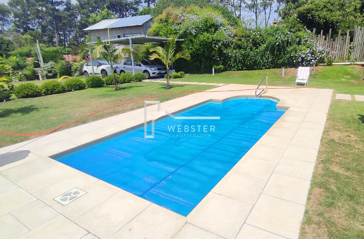 Casa ID.1958 - Casa en alquiler, 2 dormitorios, Punta del Este*