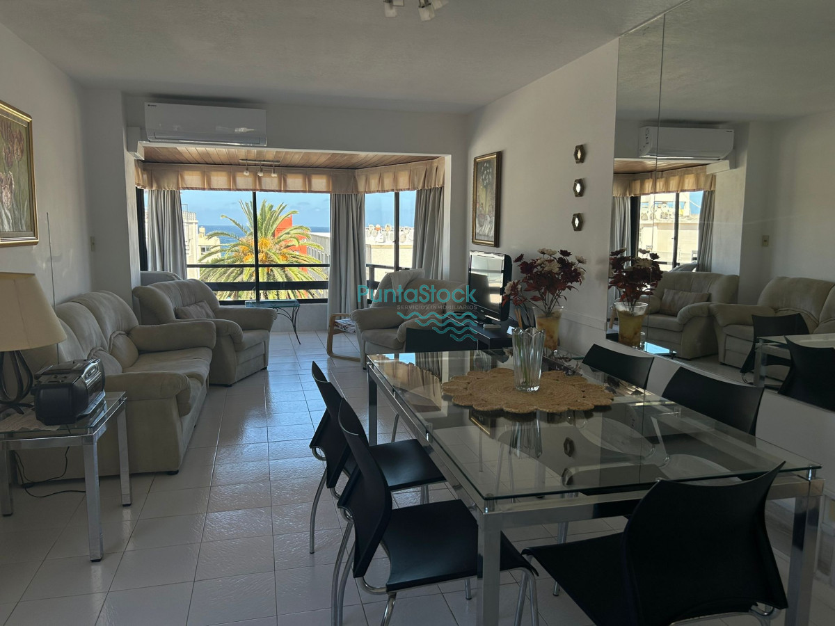 Cómodo apartamento en venta. Península - Punta del Este - PSK2587A