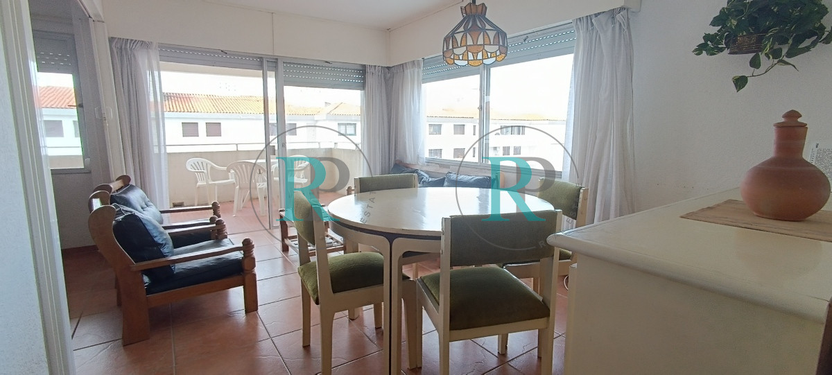 Apartamento ID.2042 - Apartamento en venta, zona peninsula - Punta del Este