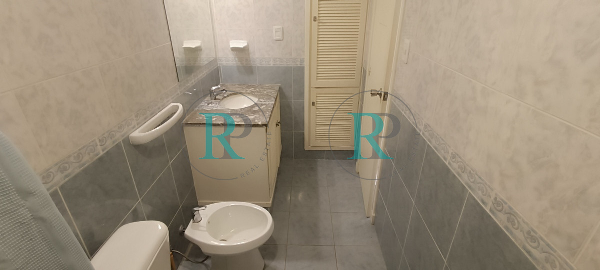 Apartamento ID.2042 - Apartamento en venta, zona peninsula - Punta del Este