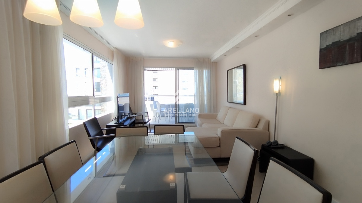 Apartamento ID.2700 - Venta apartamento 3 dormitorios Península 