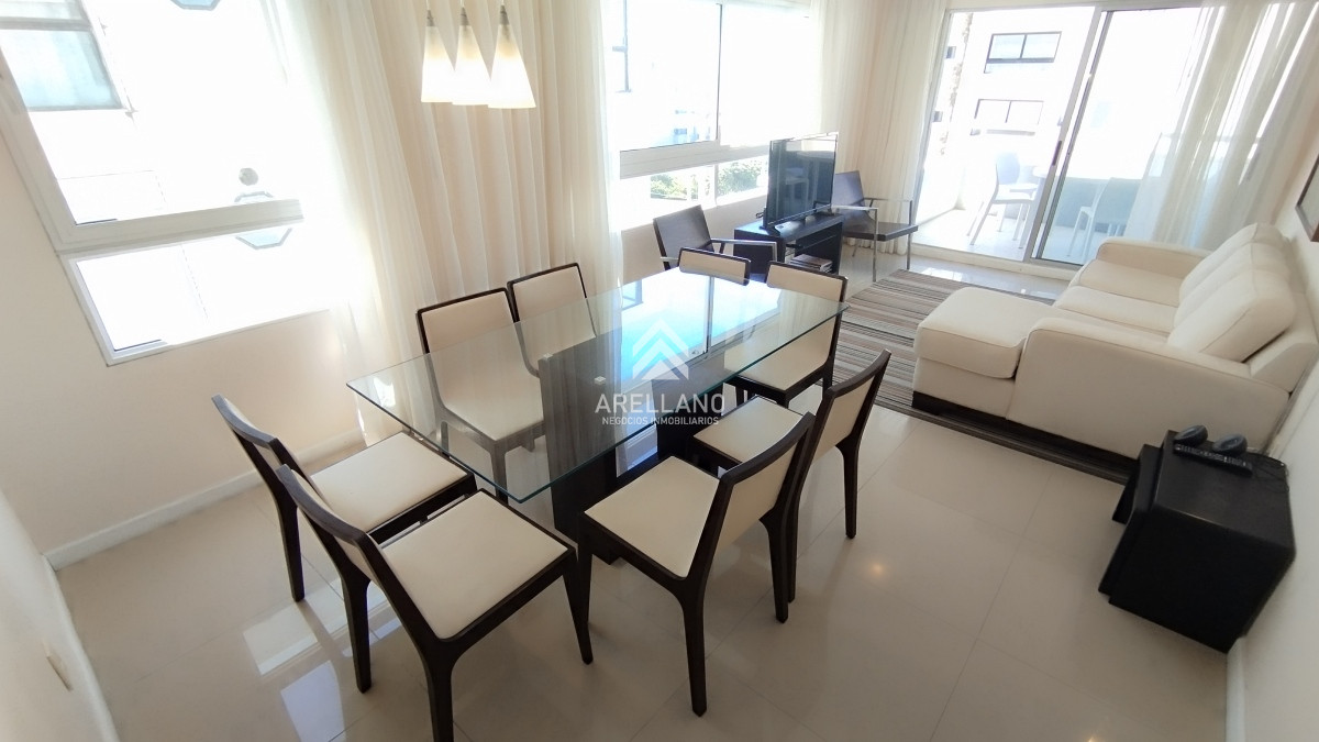 Apartamento ID.2700 - Venta apartamento 3 dormitorios Península 