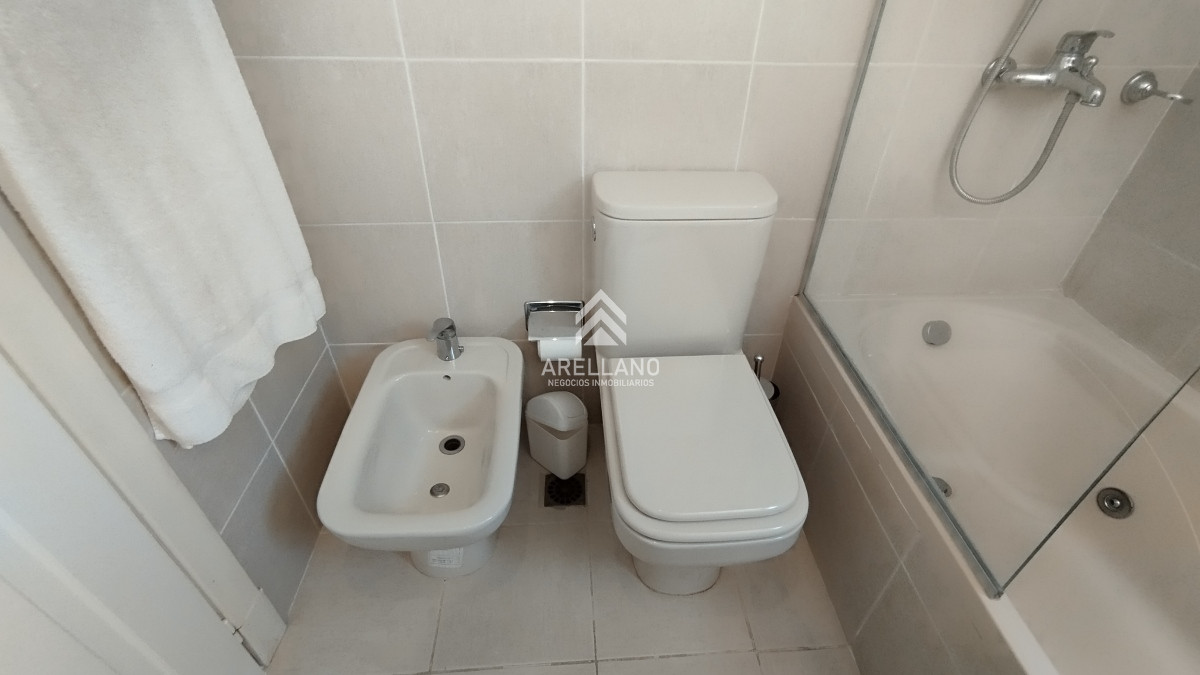 Apartamento ID.2700 - Venta apartamento 3 dormitorios Península 