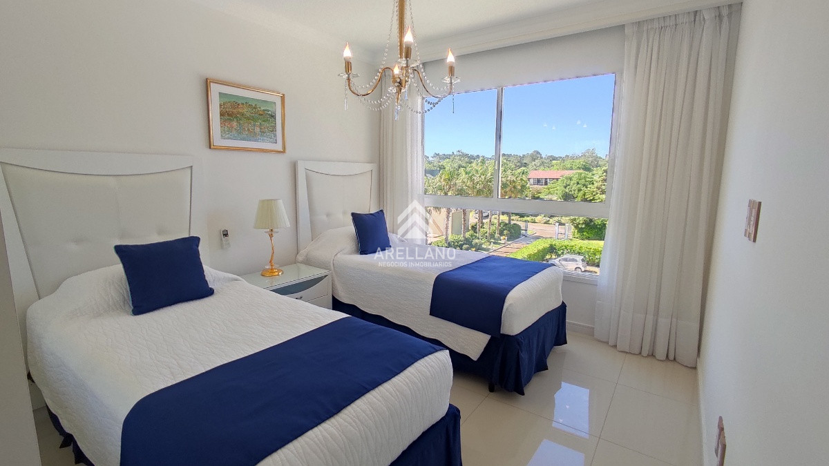 Apartamento ID.3682 - Venta apartamento 3 dormitorios 