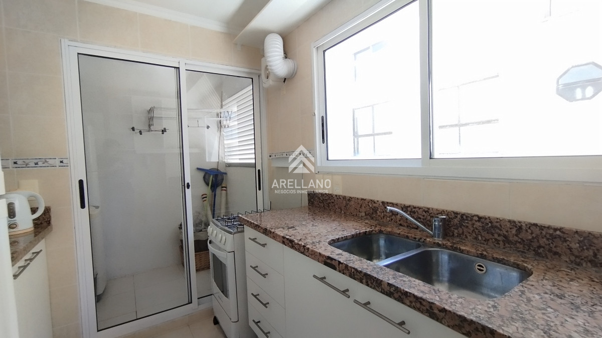 Apartamento ID.2700 - Venta apartamento 3 dormitorios Península 