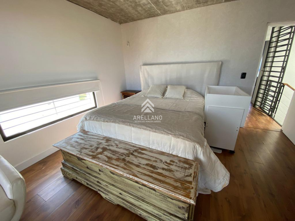Casa ID.1607 - Casa en venta Pinares 3 dormitorios PH