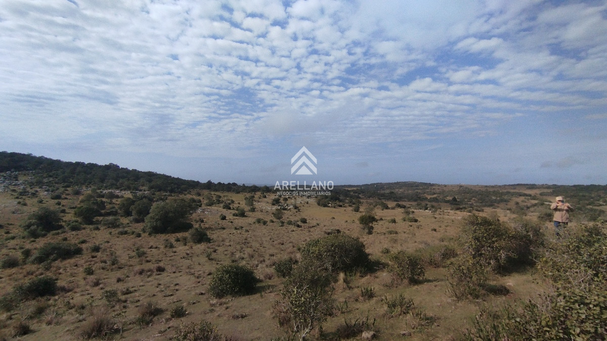 Campo Ref.3842 - Campo en venta, Maldonado, en la zona del Cerro Catedral