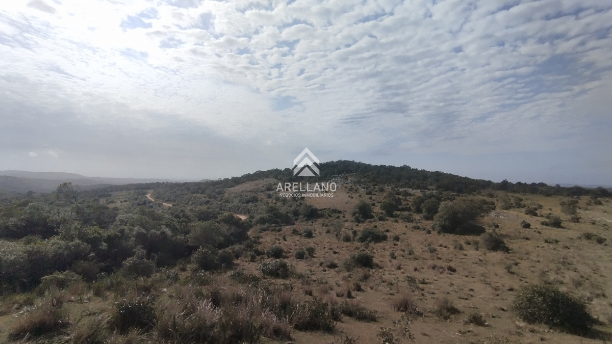 Campo Ref.3842 - Campo en venta, Maldonado, en la zona del Cerro Catedral