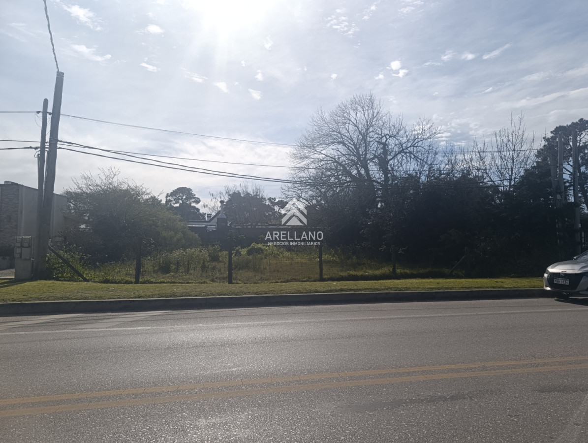 Terreno ID.6814 - Terreno en Venta Avda Córdoba - Maldonado