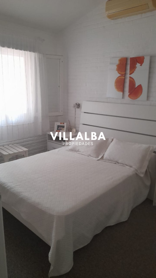 Apartamento ID.4803 - Casa en Venta. Excelente ubicación en Playa Mansa - Punta del Este