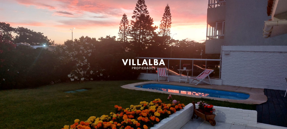 Apartamento ID.4803 - Casa en Venta. Excelente ubicación en Playa Mansa - Punta del Este