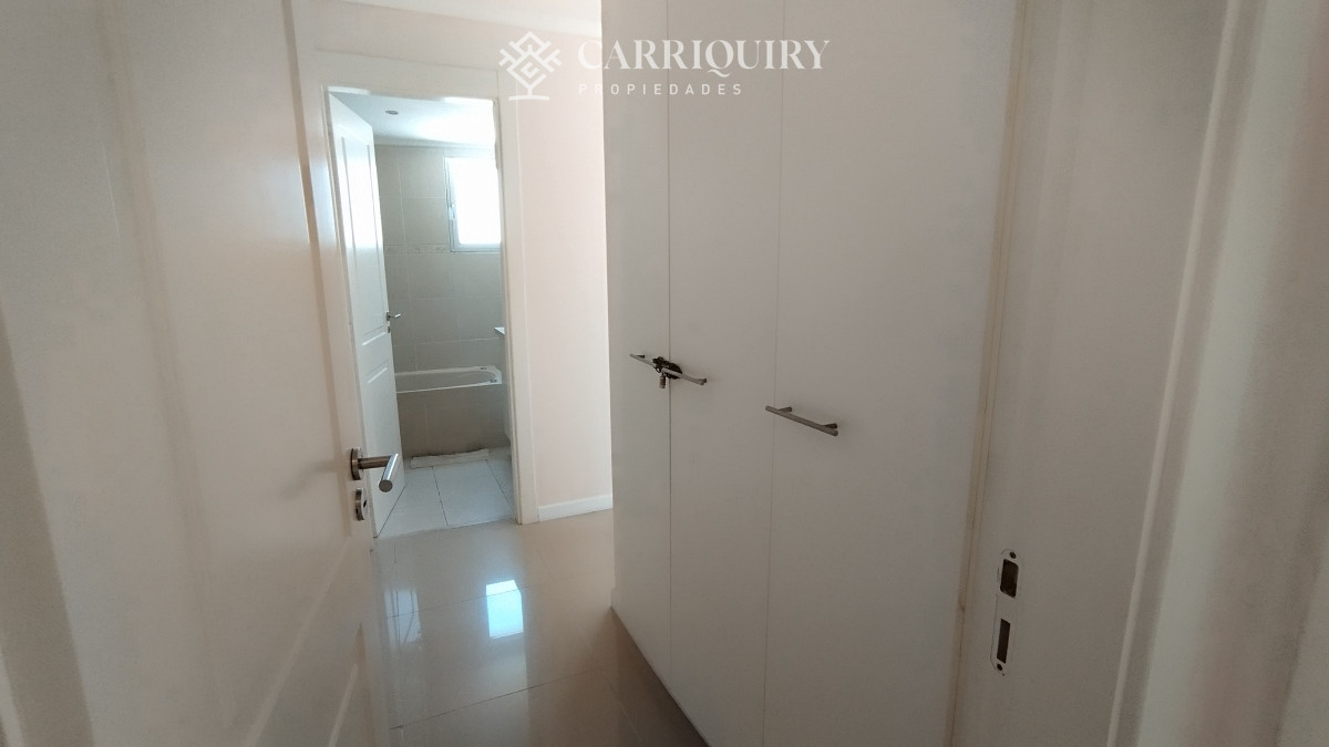 Apartamento ID.8334 - Apartamento en Venta zona Península, 3 dormitorios. Punta del Este
