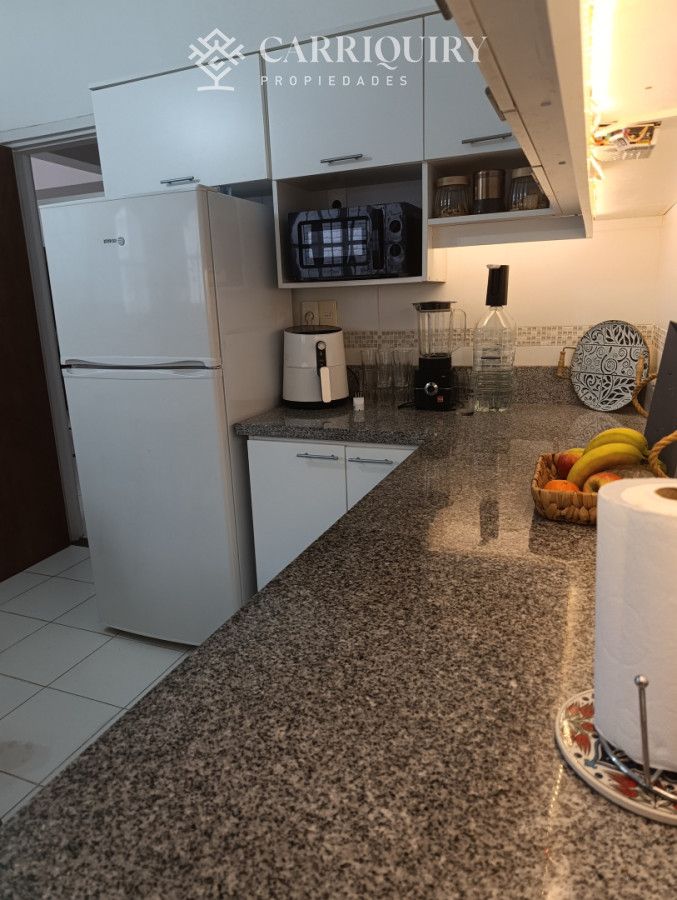 Casa ID.10691/Alquiler-de-temporada,-casa-de-3-dormitorios-con-piscina-y-barbacoa-abierta. - Disponible en alquier Casa en Mansa - Punta del Este, a pasos del mar