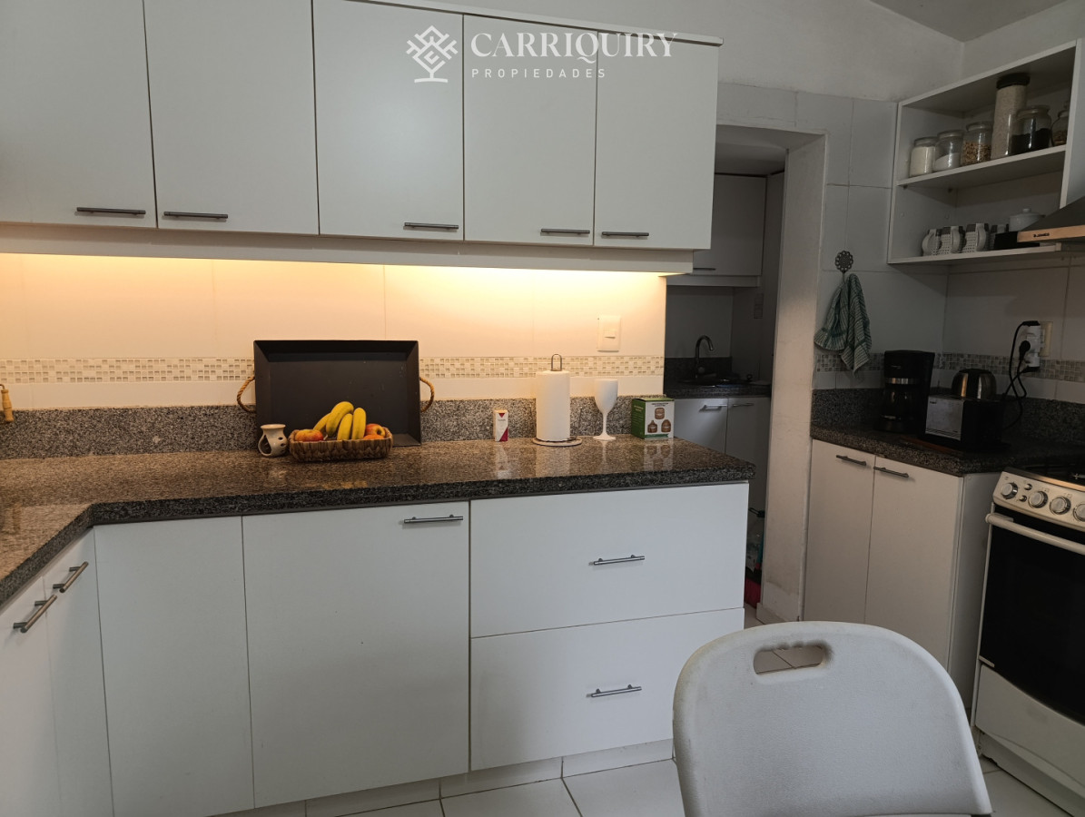 Casa ID.10691/Alquiler-de-temporada,-casa-de-3-dormitorios-con-piscina-y-barbacoa-abierta. - Disponible en alquier Casa en Mansa - Punta del Este, a pasos del mar