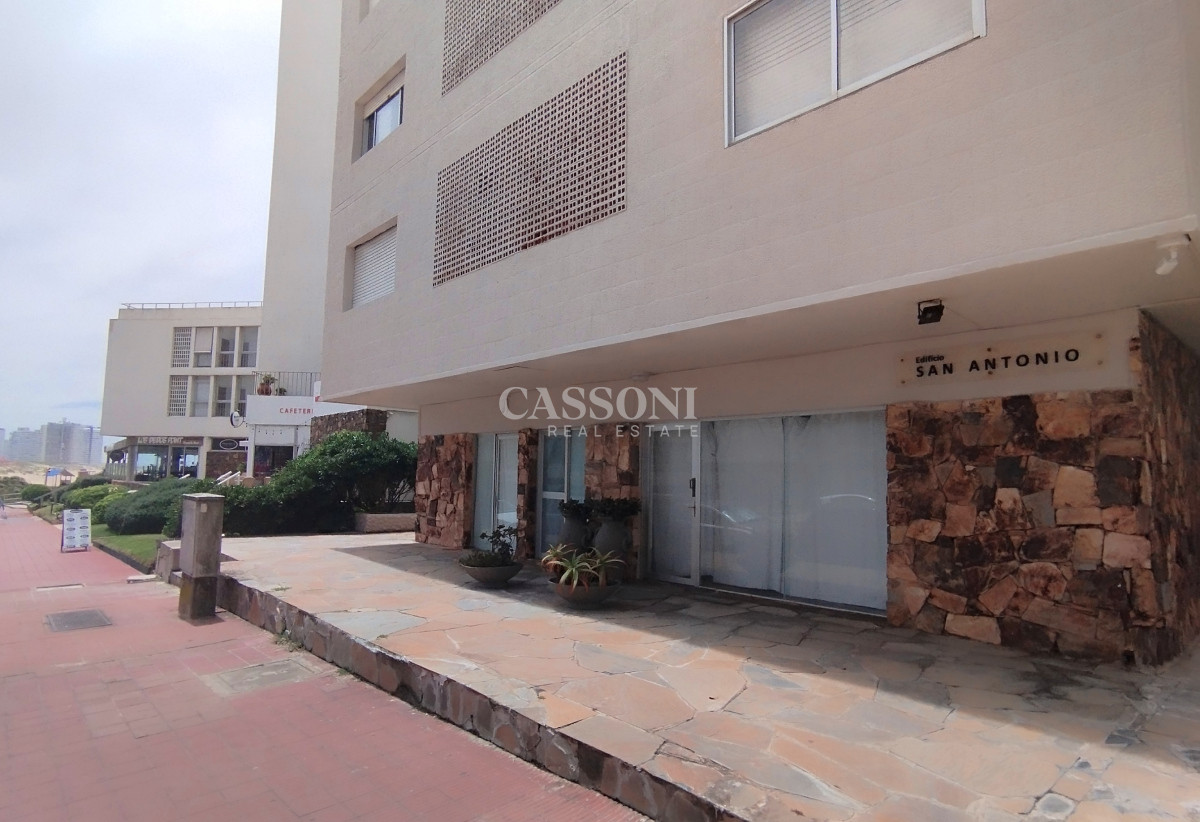 Apartamento ID.2490 - Apartamento de 2 dormitorios en venta, Punta del Este