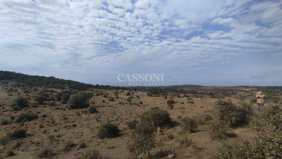 Campo Ref.2897 - Campo en venta, Maldonado, en la zona del Cerro Catedral