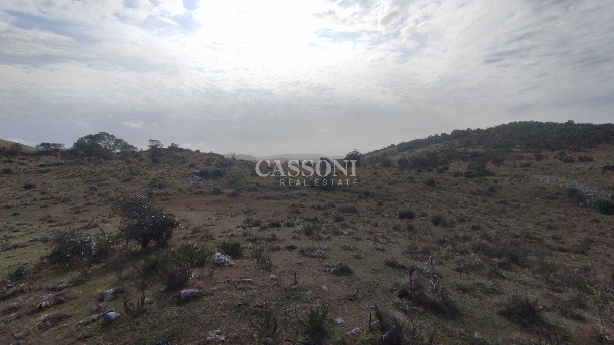 Campo Ref.2897 - Campo en venta, Maldonado, en la zona del Cerro Catedral